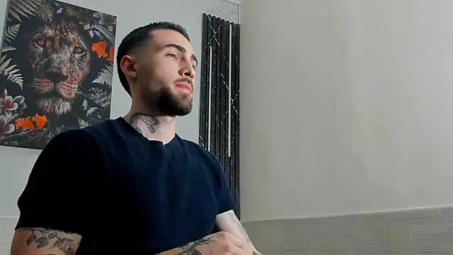 Luke davis01 online show from February 25, 1:17 pm