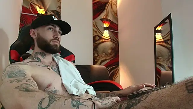 Luke davis01 online show from September 27, 2:15 pm