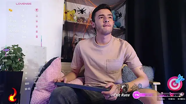 Snapshot of kyle_clint07 chatting on October 19, 9:40 pm kyle clint07 online show from October 19, 9:40 pm