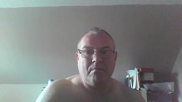 mkestr69 online show from September 24, 3:54 pm