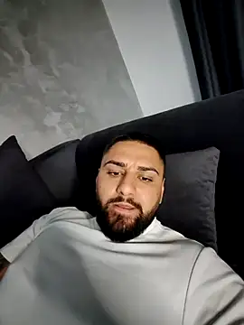 Bakws online show from November 3, 3:36 pm