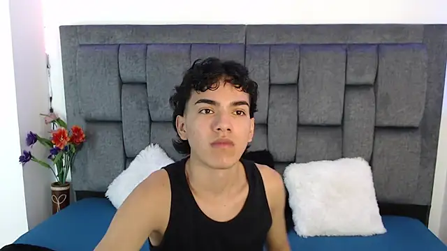 Ben Darkdesiree online show from February 20, 1:19 pm