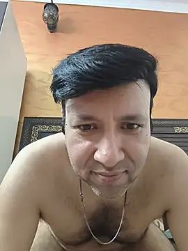 innocentboy1987 online show from July 12, 4:31 pm