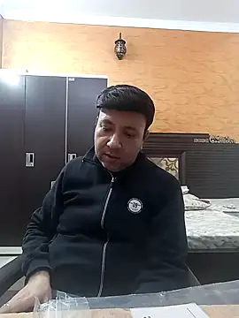 innocentboy1987 online show from February 20, 7:21 am