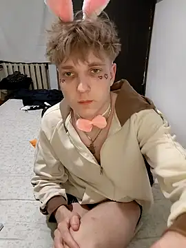 And25bn online show from March 29, 10:32 pm