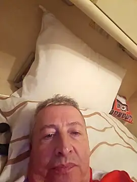 Snapshot of mann4u147 chatting on March 22, 11:20 pm mann4u147 online show from March 22, 11:20 pm