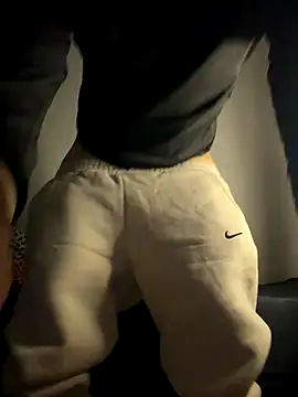 yaxxx03 online show from November 12, 8:36 pm