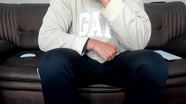 sexyhotmusclesforyou1 online show from March 14, 2:41 pm