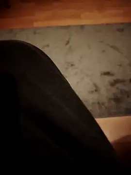 Snapshot of Teemu chatting on February 15, 4:45 pm Teemu online show from February 15, 4:45 pm