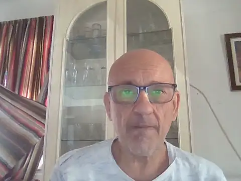 Snapshot of llopaco chatting on September 26, 12:14 pm llopaco online show from September 26, 12:14 pm