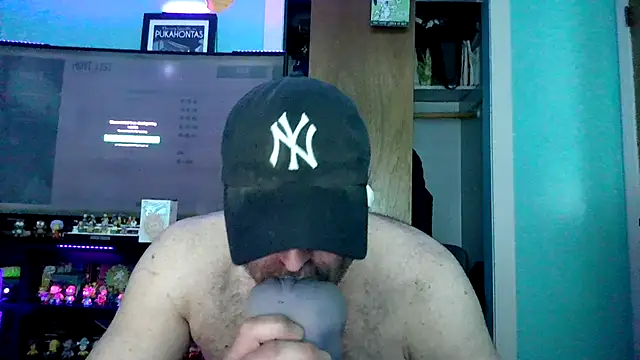Snapshot of Novabear6996 chatting on September 20, 4:12 am Novabear6996 online show from September 20, 4:12 am