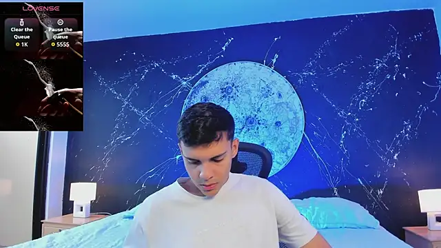 JacobRoberts1 online show from October 12, 7:52 pm