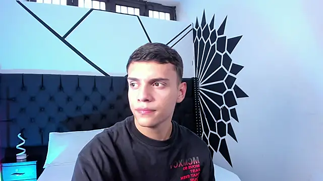 JacobRoberts1 online show from October 9, 9:09 pm