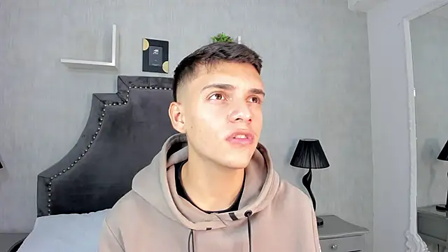 JacobRoberts1 online show from October 24, 5:09 am