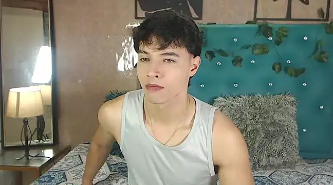 LiamAndrewzz online show from March 9, 4:49 am