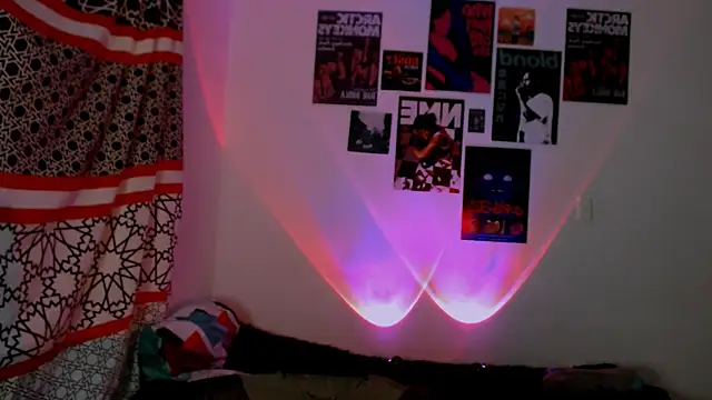 Snapshot of gunther_hda chatting on September 25, 12:31 am gunther hda online show from September 25, 12:31 am