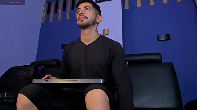 AlejandroStormm online show from October 6, 9:41 pm