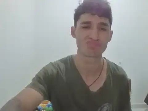 Snapshot of Brian_lumper01 chatting on February 23, 2:43 pm Brian lumper01 online show from February 23, 2:43 pm