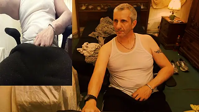 maxdaddy690 online show from October 8, 10:14 pm