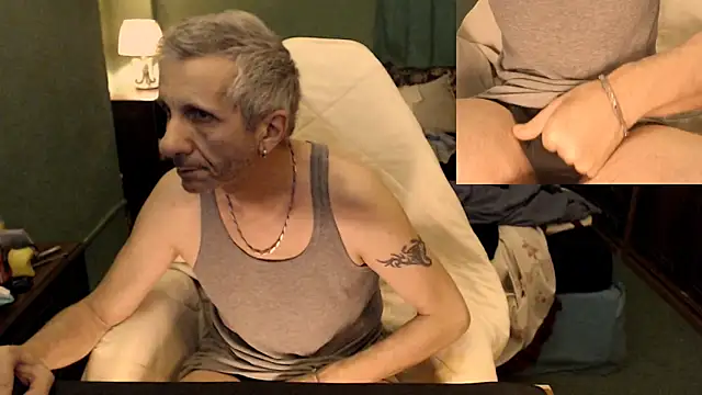 maxdaddy690 online show from December 19, 9:49 pm