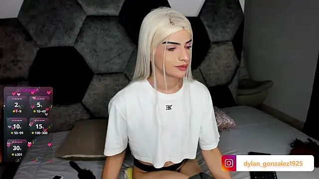 Dylan Turnerr online show from October 13, 4:51 am