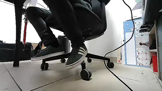 GM51-1988 online show from January 12, 4:22 pm