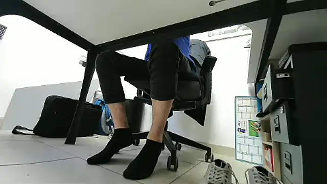 GM51-1988 online show from October 11, 6:28 am