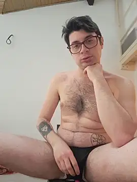 Maracujand80 online show from April 11, 10:30 am