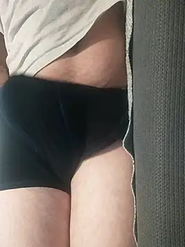 gui67675 online show from October 2, 6:17 am