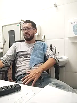 pdasgyn online show from March 18, 1:36 pm