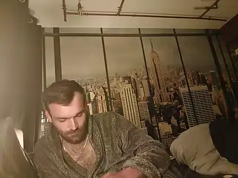 Snapshot of LKC94 chatting on October 1, 1:42 am LKC94 online show from October 1, 1:42 am