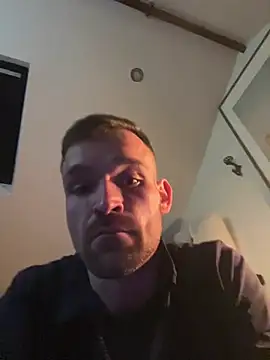 Snapshot of LKC94 chatting on March 23, 12:36 am LKC94 online show from March 23, 12:36 am