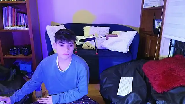 lukeboyce33 online show from January 7, 2:16 am