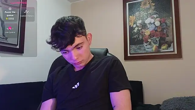 lukeboyce33 online show from March 13, 2:08 am