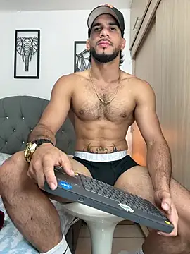 Maximiliano ford online show from March 22, 9:45 am