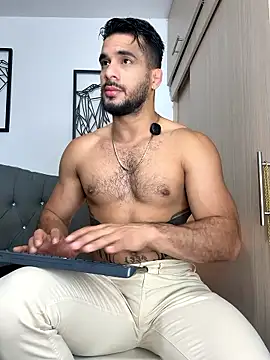 Maximiliano ford online show from January 13, 10:19 am