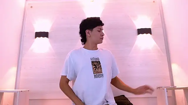 Jhojan twink online show from December 2, 1:36 pm