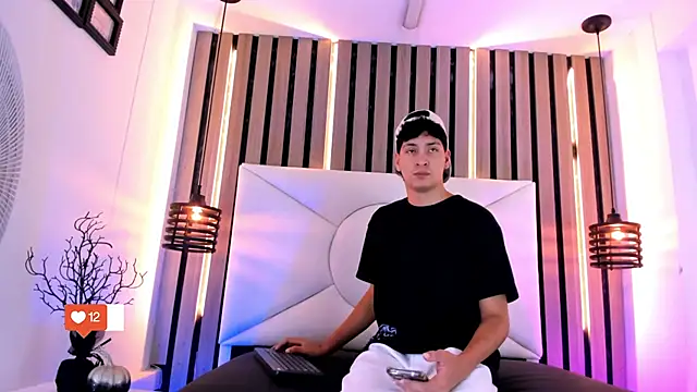 Jhojan twink online show from November 9, 12:31 pm