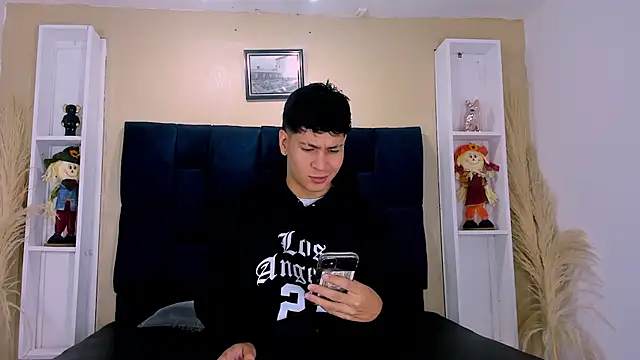 Jhojan twink online show from October 7, 12:09 pm