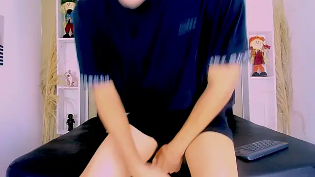 Jhojan twink online show from October 10, 12:43 pm