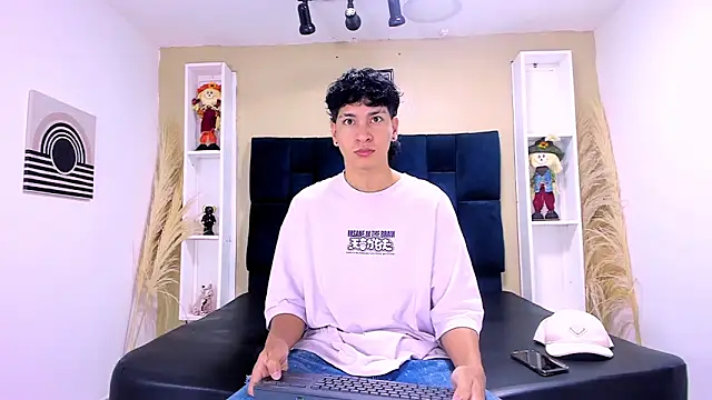 Jhojan twink online show from September 26, 12:03 pm