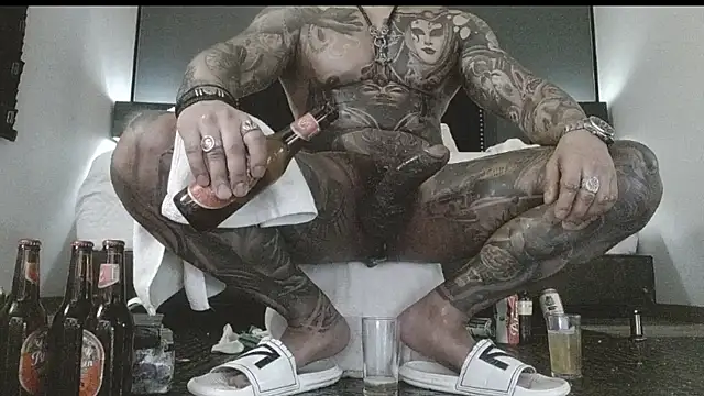 danilog515 online show from November 5, 6:15 am