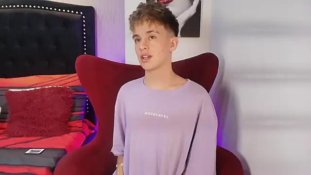 LiamWildx20 online show from September 22, 4:34 am