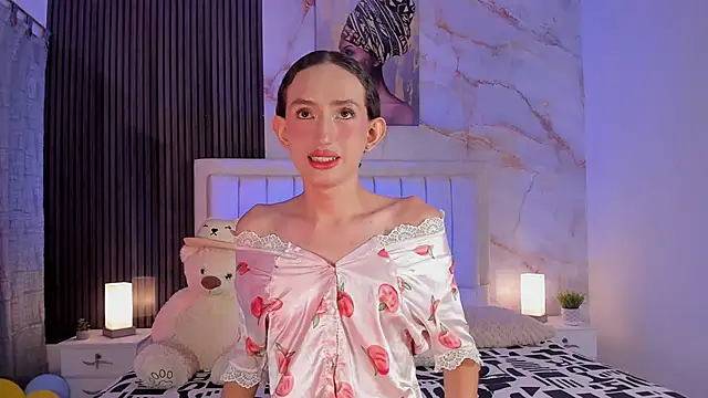 peachandtyron  online show from September 29, 5:39 am