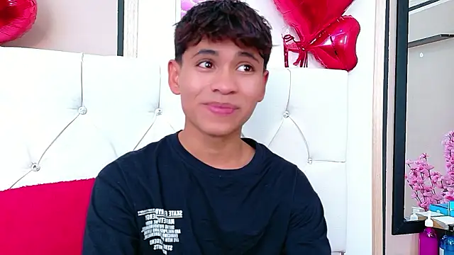 Ethan Westt online show from March 7, 8:39 pm