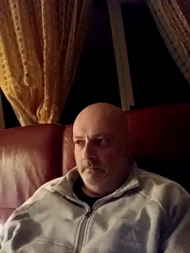 Alexis Bull online show from March 20, 11:52 pm