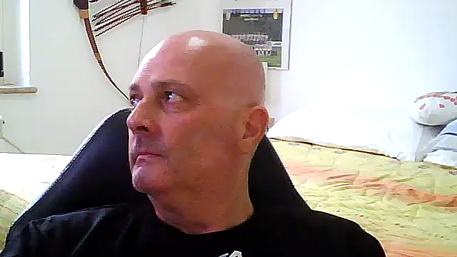 Alexis Bull online show from May 18, 5:28 pm