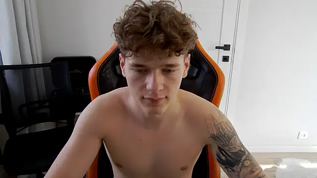 DanyDavis online show from March 27, 8:26 am