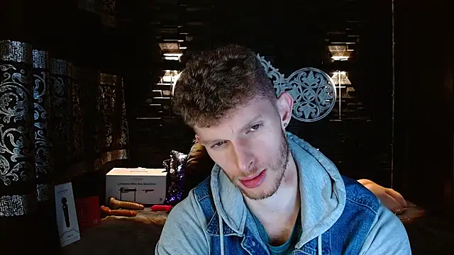 andrewxbi online show from November 4, 11:33 am