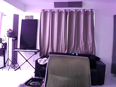 bigrosa21cm online show from December 14, 9:55 pm